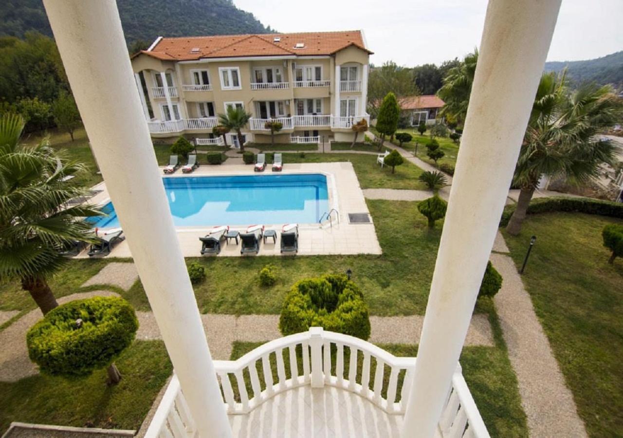 Apartment mit 3 Schlafzimmern und Balkon