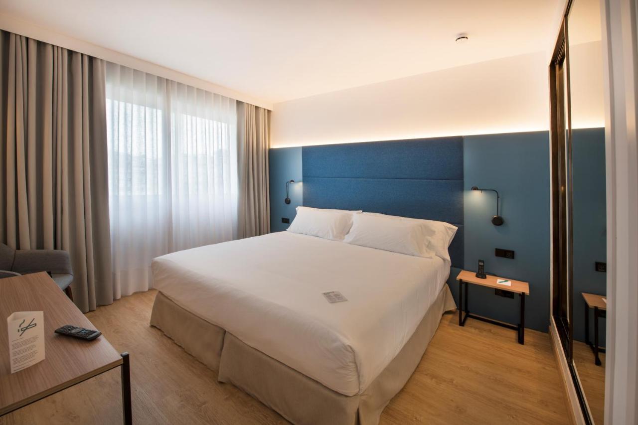 Superior Double Room (2 Adults),945183493:JPEG