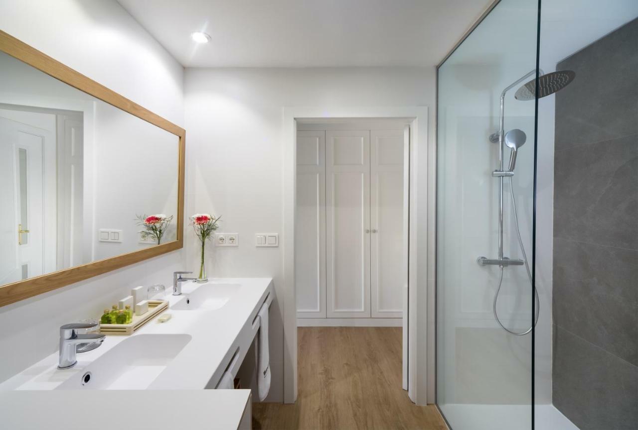 Double Room,1729990999:JPEG