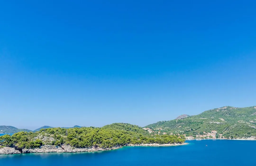 Villa Paradiso 2-1