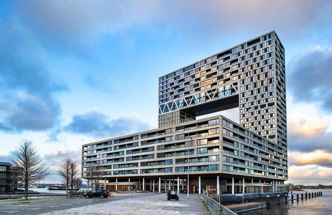 Eric Voekel Boutique Apartments - Riverfront Suites-1