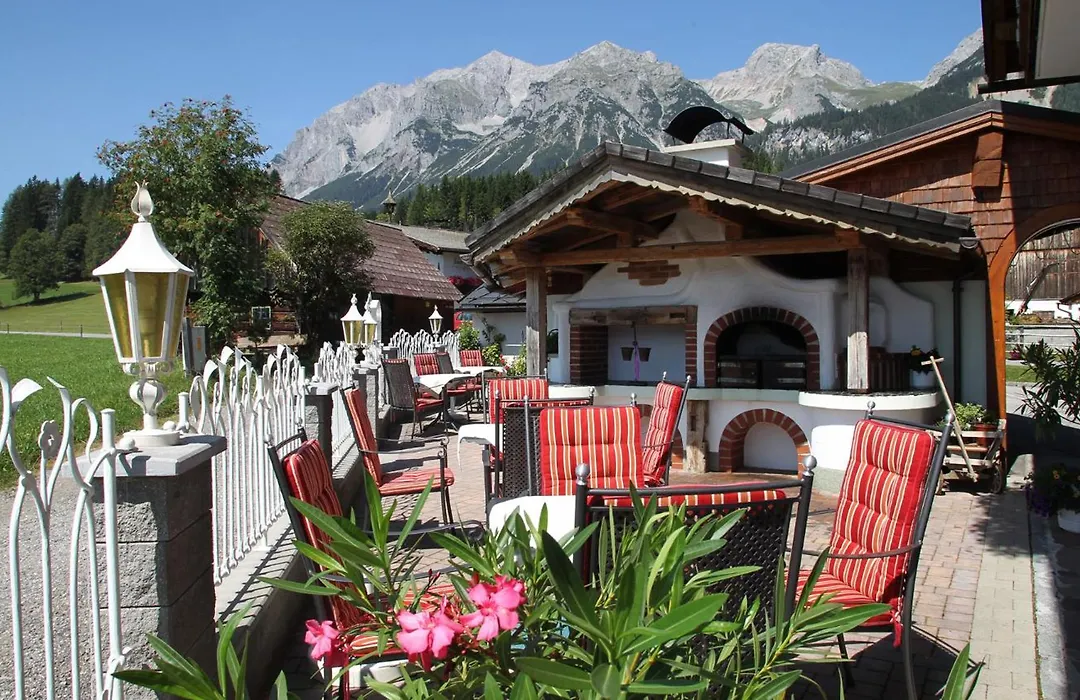 Hotel Neuwirt-1