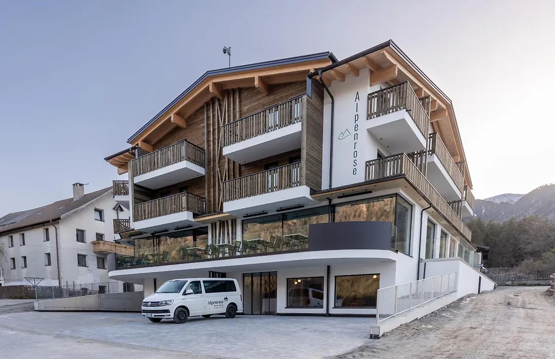 Hotel Alpenrose-1