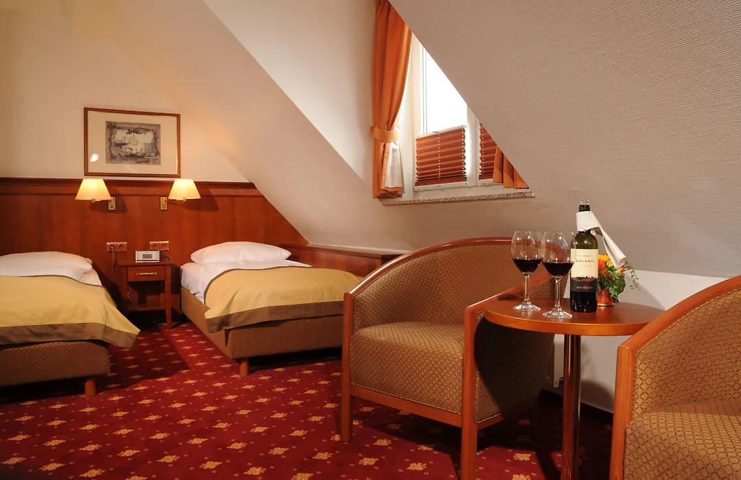 Hotel Hanseatischer Hof-1