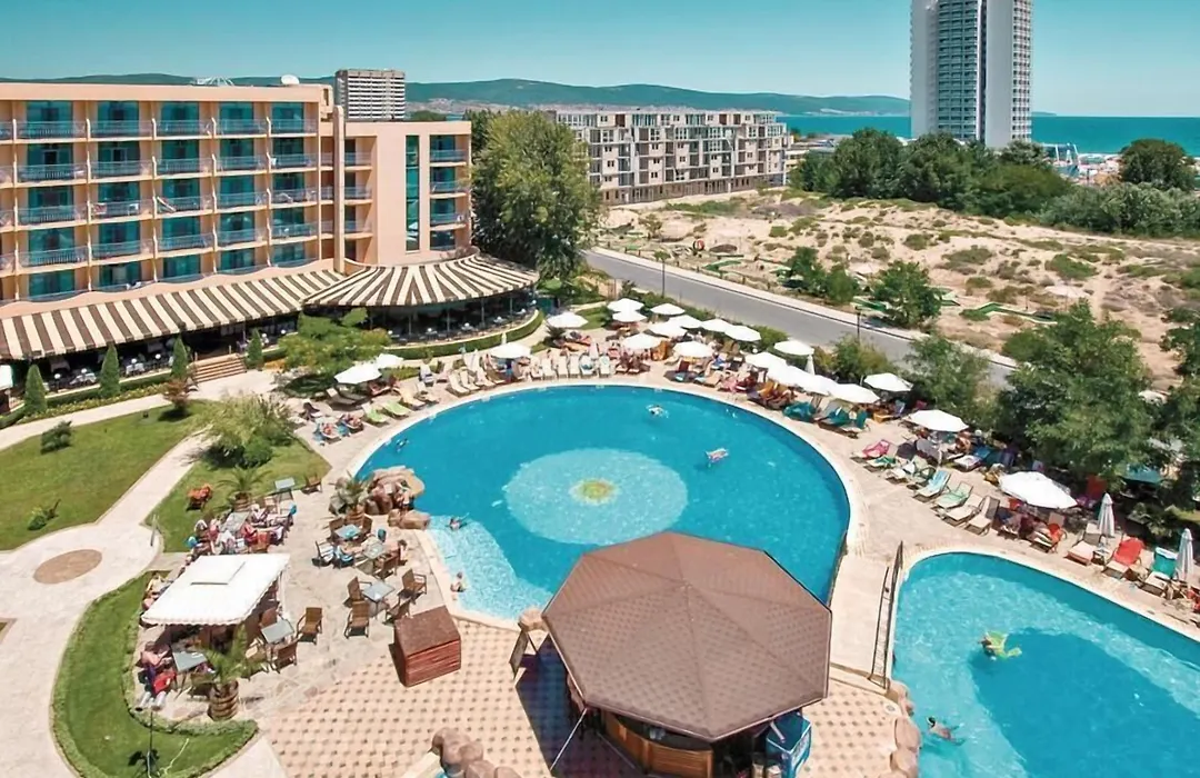 Tiara Beach-1