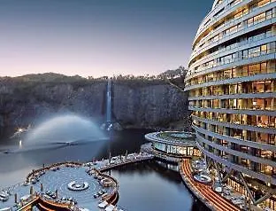 Intercontinental Hotels Shanghai Wonderland By Ihg-2
