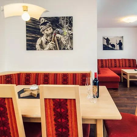 Apart Hotel Reblaus-2