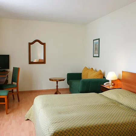 Caratart Hotel Bombolo Wien-3