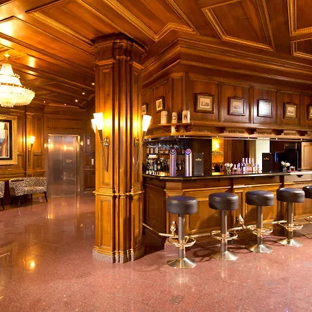 King'S Hotel First-2