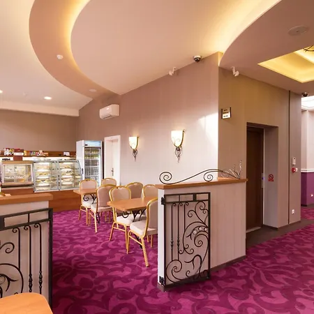 Hotel Dvorana-2