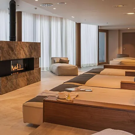 Infinity Hotel & Conference Resort Munich-3