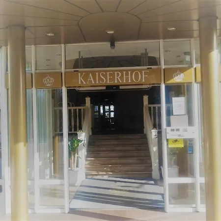 Hotel Kaiserhof Deluxe-3