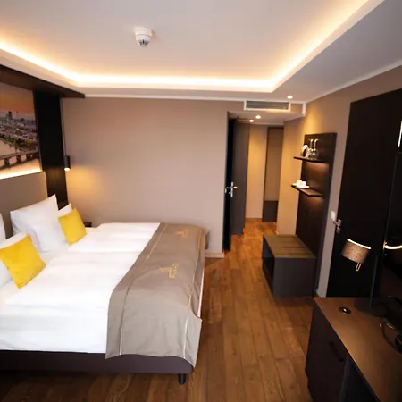 Skyline Hotel City Frankfurt-3