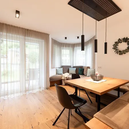 Max Mountain Apartments-3