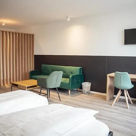 Hotel Central Vis A Vis-3
