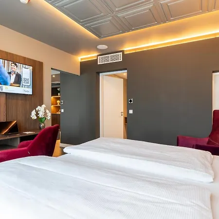 PLAZA Premium Heidelberg-2