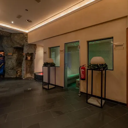 Hotel Burgwald-3