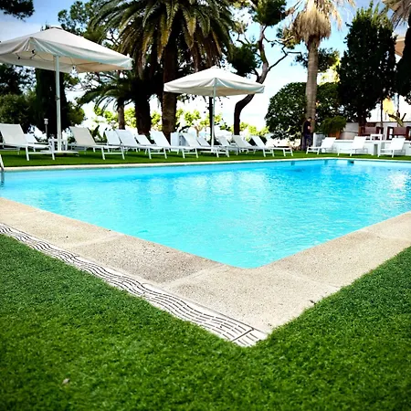 Hotel Trias-3