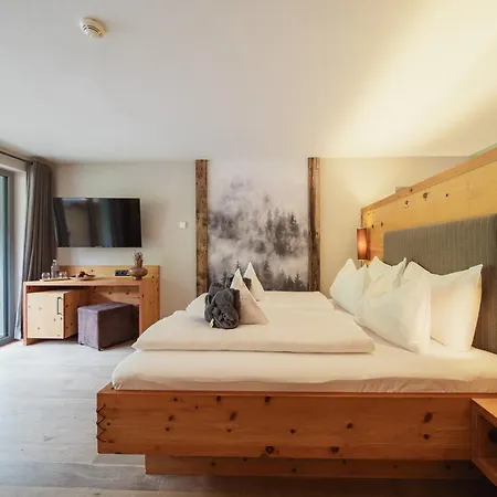 Hotel Pfeldererhof Alpine Lifestyle-2