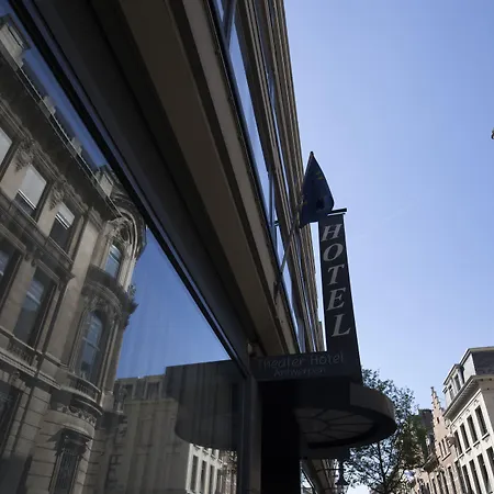 Theater Hotel-2