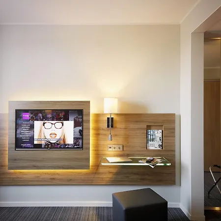 Moxy Munich Airport-3