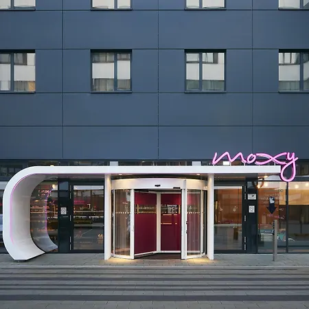 Moxy Frankfurt Eschborn-2