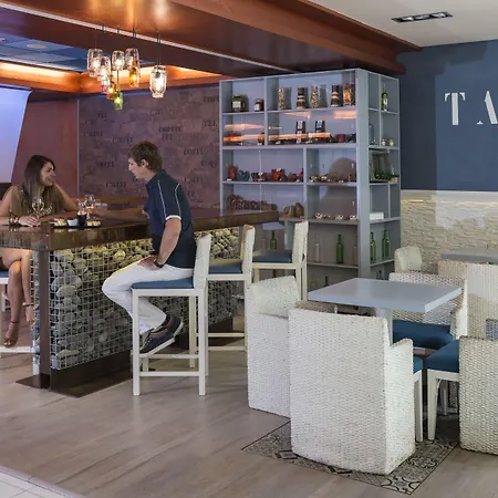Marylanza Suites & Spa-2