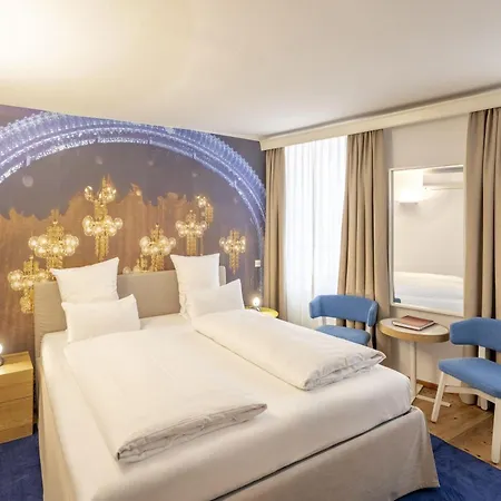 Small Luxury Hotel Goldgasse-3