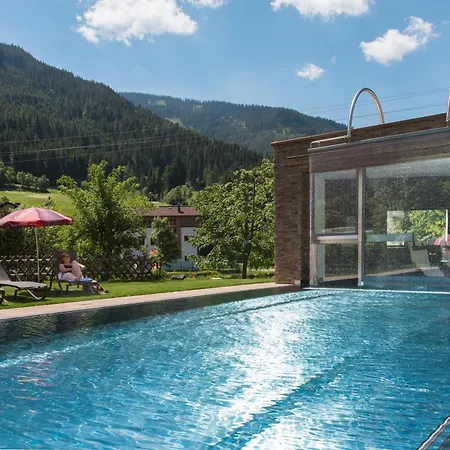 Landhotel Alpenhof Filzmoos-3