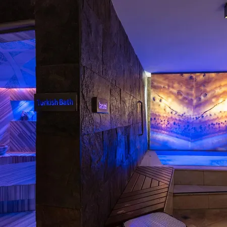 Tulip City Hotel & Spa-3