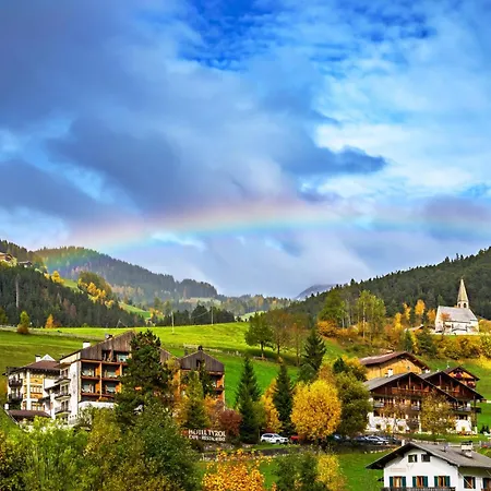 Hotel Tyrol-3