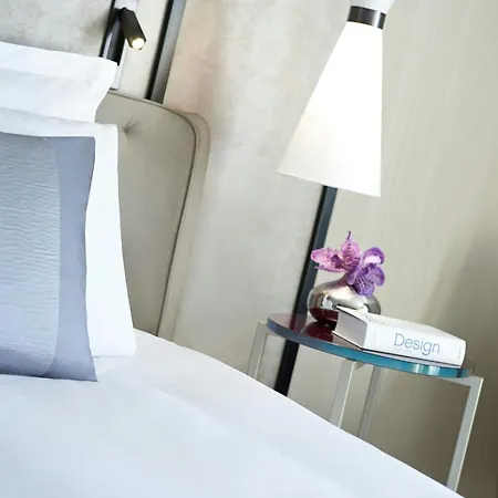 Renaissance Paris La Defense Hotel-3