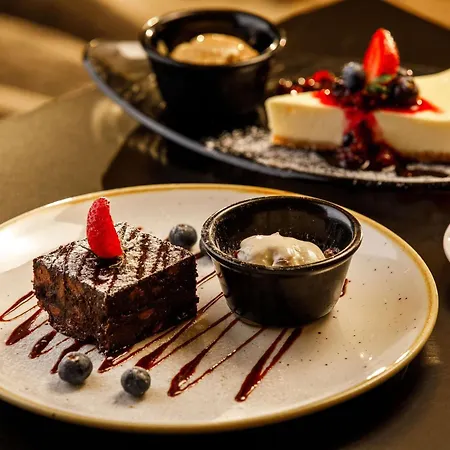 Mercure Cardiff-2