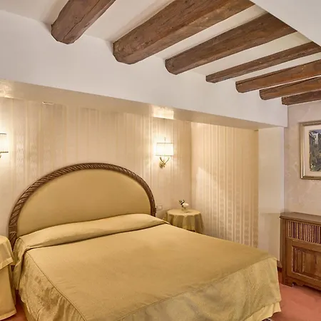 Hotel Palazzo Stern-3