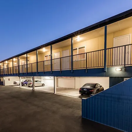 C-Motel-2