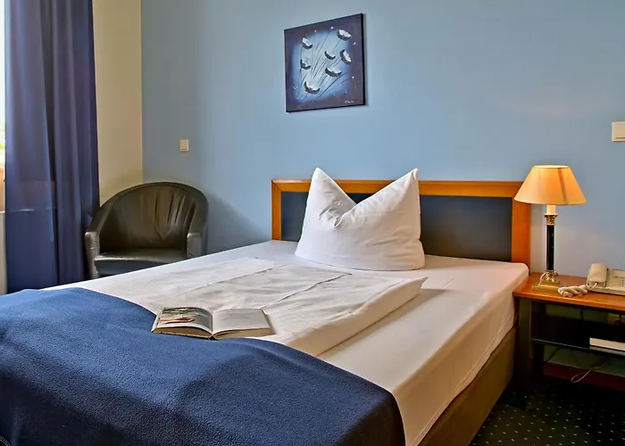 Hotel: H24 Hoteltow