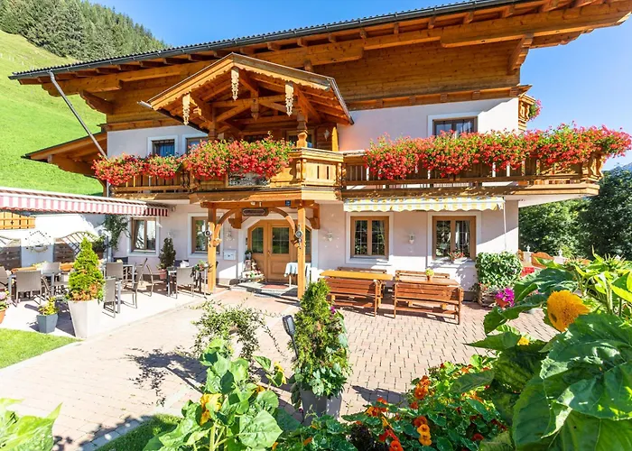Hotel-Pension Lackenbauer