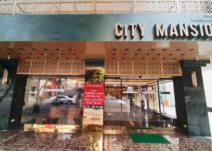 City Plaza Nana Hotel