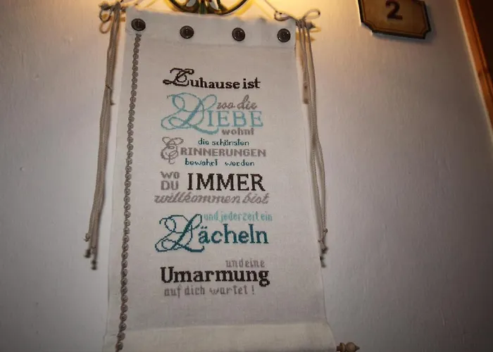 Ferienwohnungen mieten Haus Alpenglühn