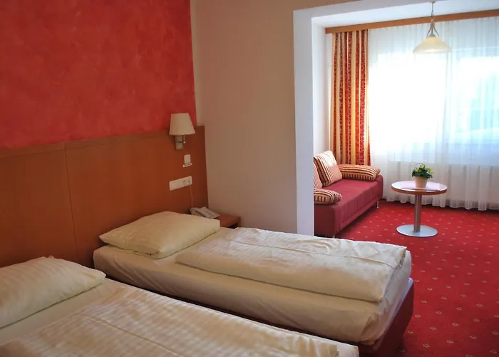 3-Sterne-Hotel: Hotel Wirt im Feld
