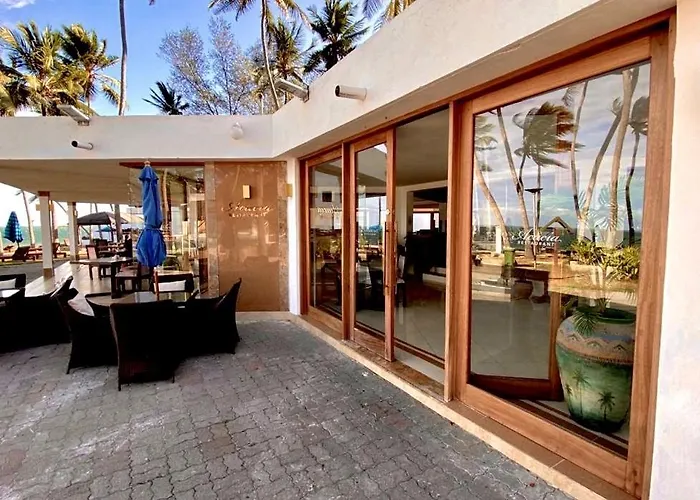 Hotel: Kenya Bay Beach Hotel