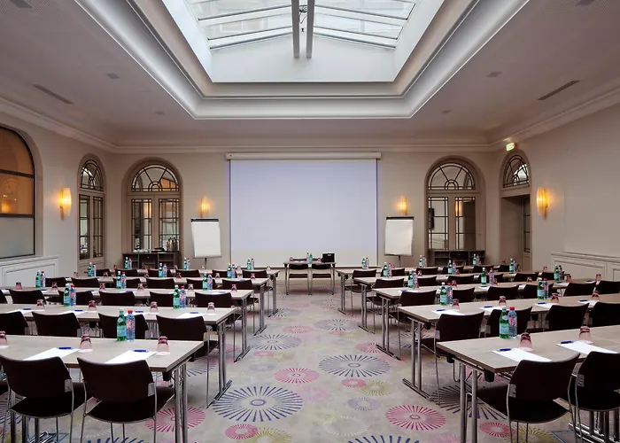 Holiday Inn Paris - Gare De Lyon Bastille By Ihg