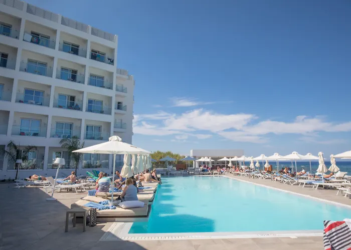 Evalena Beach Hotel