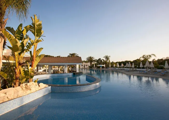 Ping Pong Hotel: Christofinia Hotel