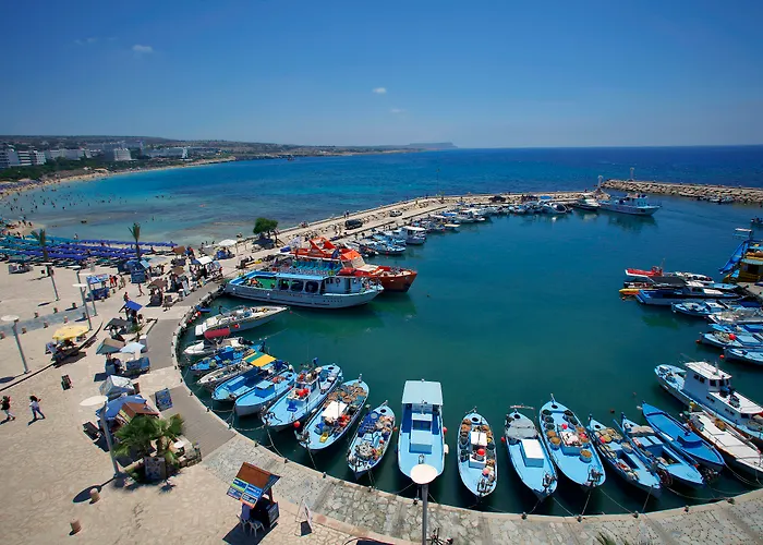 Limanaki Beach &Suites