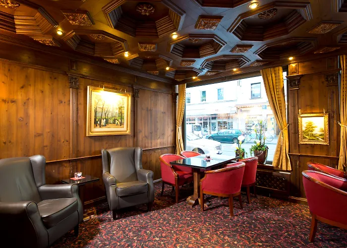 King'S Hotel First