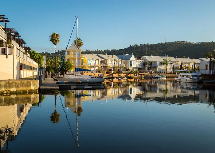 Strandhotel: Protea Hotel By Marriott Knysna Quays