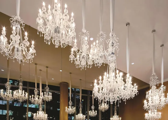  Shangri-La Toronto