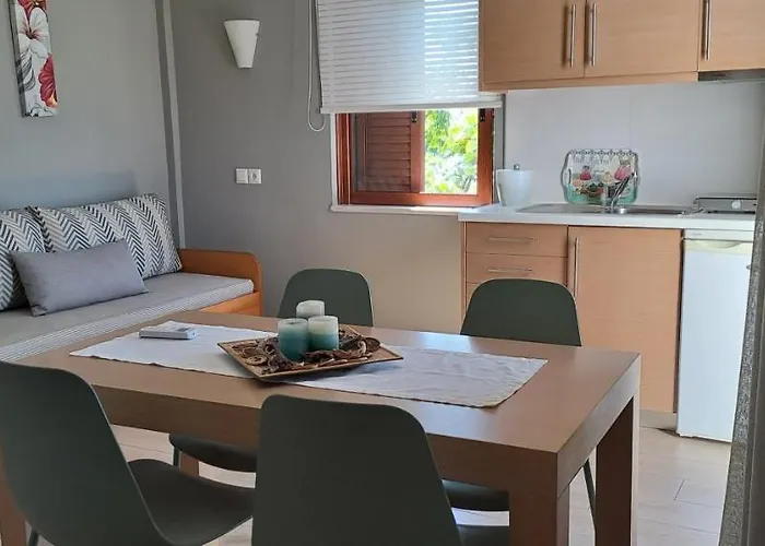 Viena Rooms & Apartments