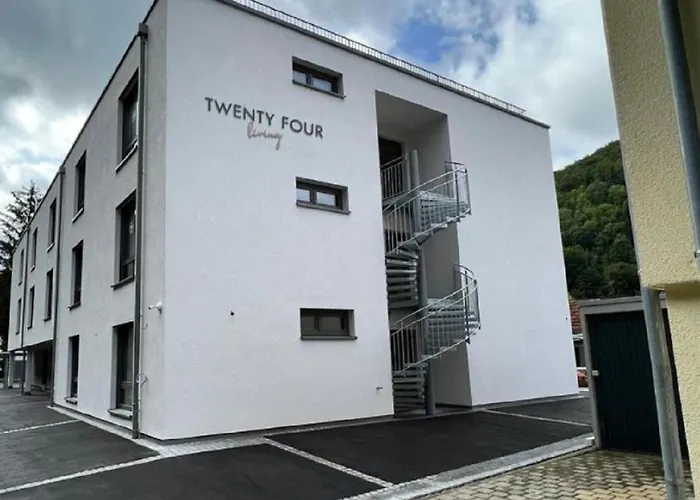 Hotel Twentyfour Living